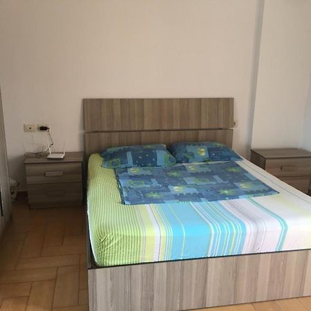 Lungomare Apartment Avlonya Dış mekan fotoğraf