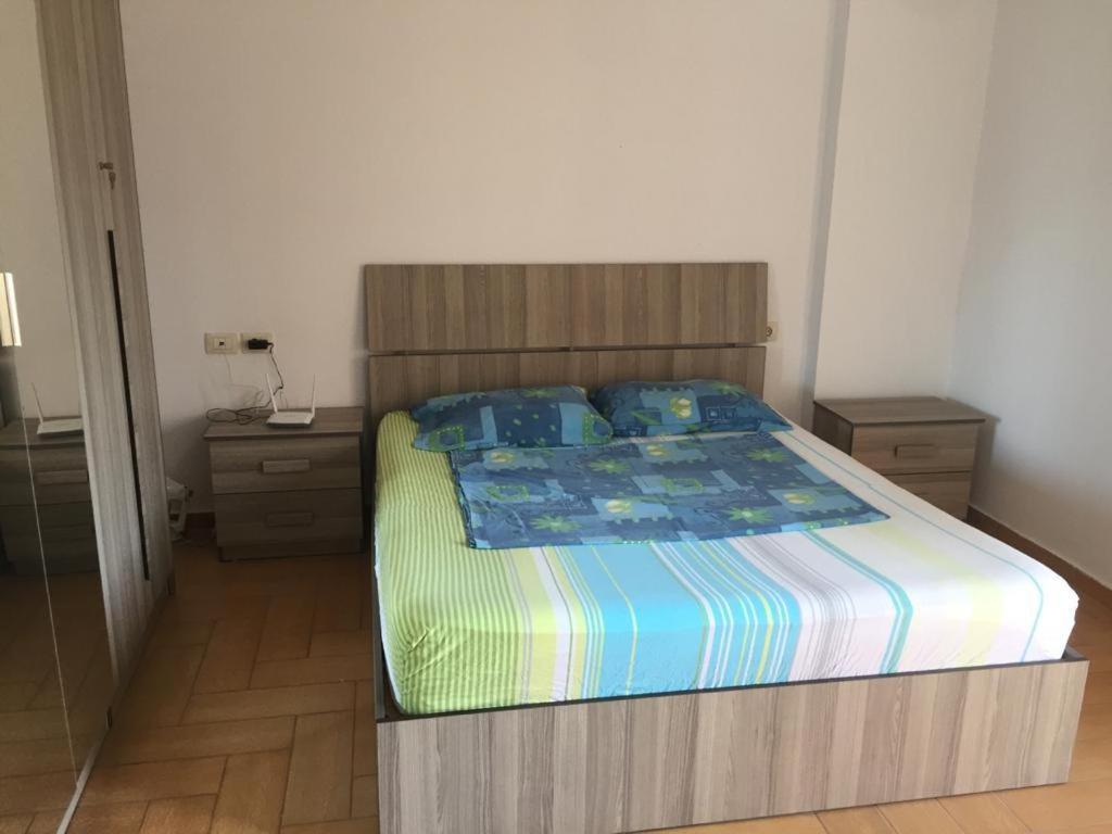 Lungomare Apartment Avlonya Dış mekan fotoğraf