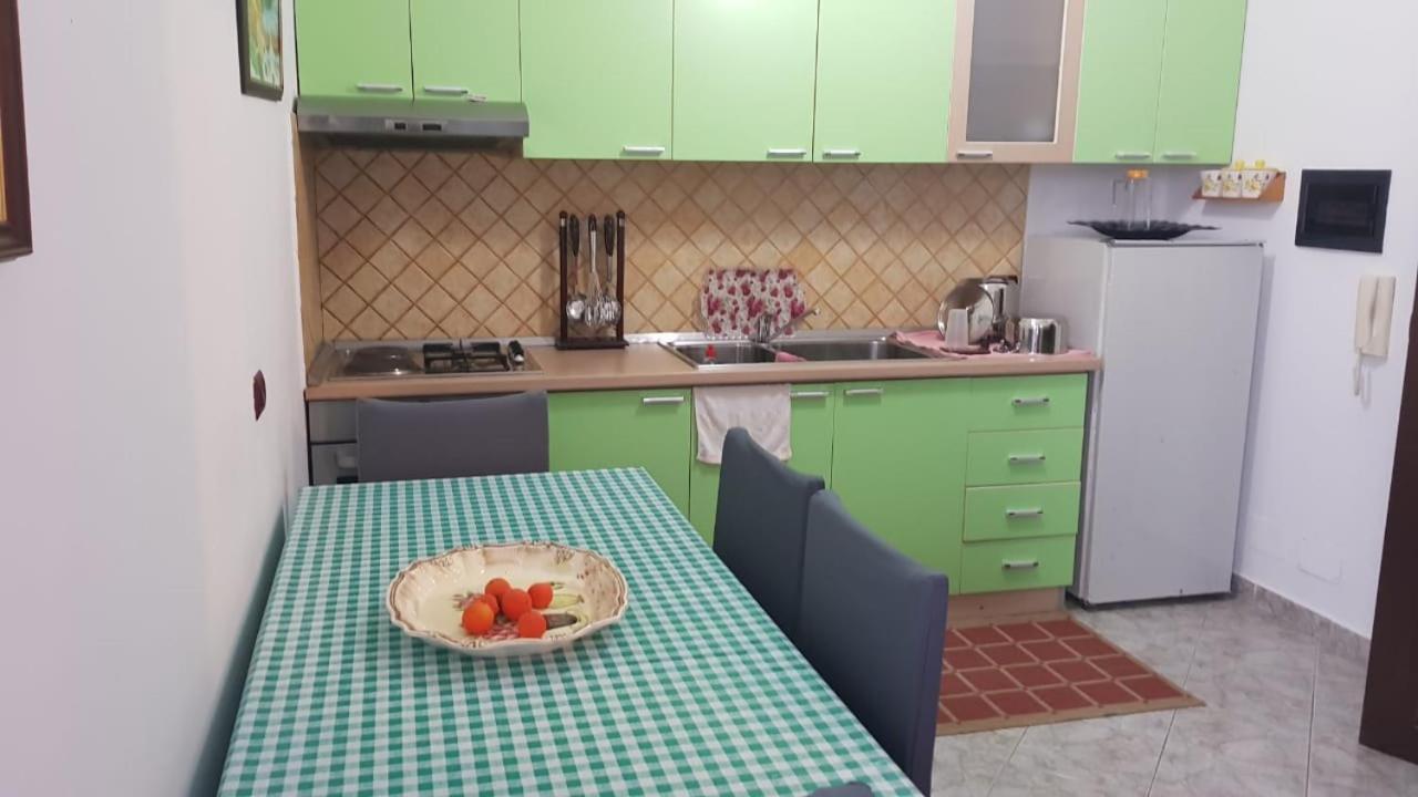 Lungomare Apartment Avlonya Dış mekan fotoğraf